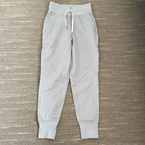 lululemon joggers size 2